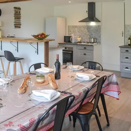 Hébergement de vacances 3 Bedroom Awesome In *