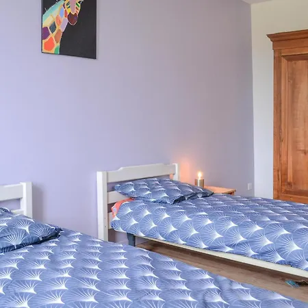 3 Bedroom Awesome In Hébergement de vacances Razac-de-Saussignac